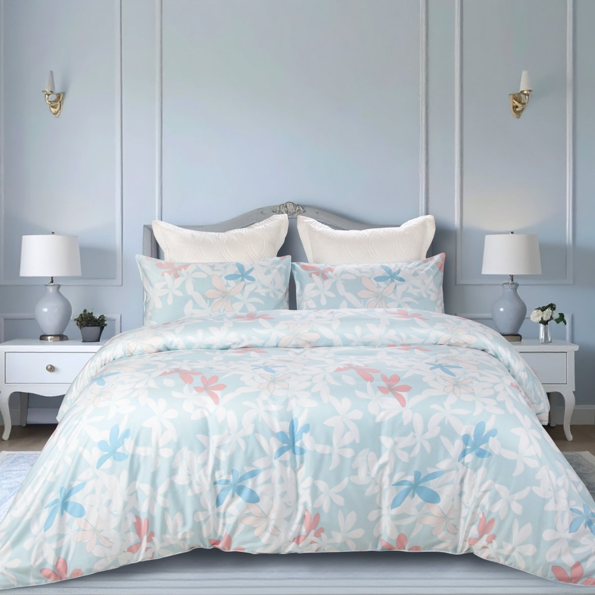 Floral pattern light blue 400 thread count cotton bedding set in bedroom setting